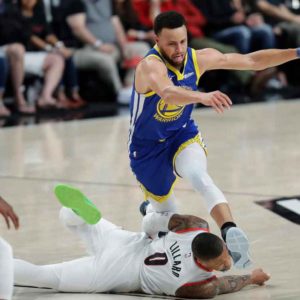 Warriors Still Sports Betting Favorites to Take Series against Blazers